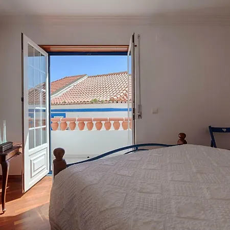 Like-home Boa Onda House-t4-ericeira Center Дом отдыха *